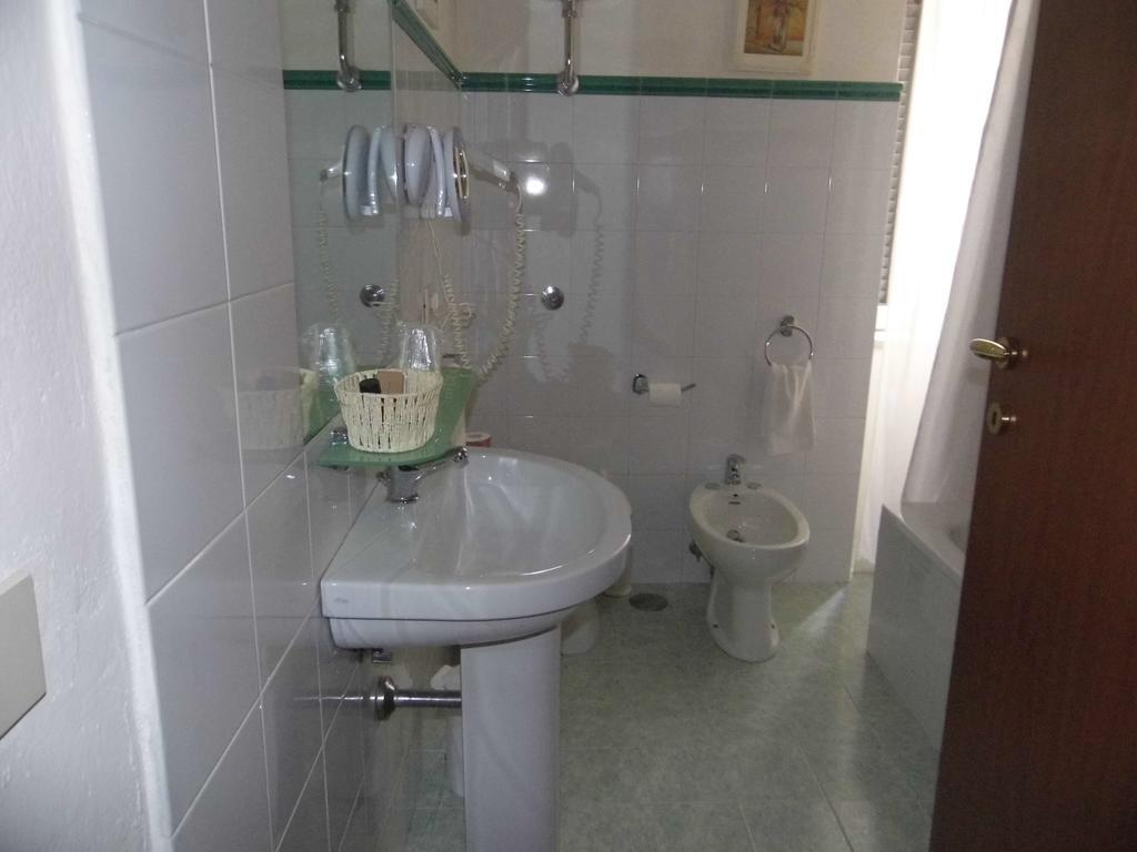 La Residenza Dei Nobili Panzió Catanzaro Szoba fotó